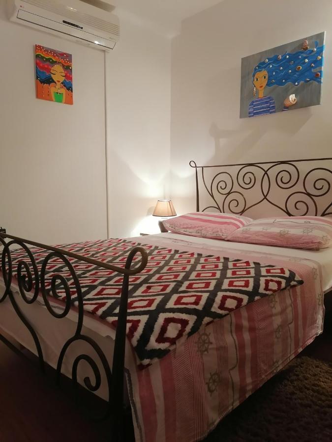 Apartment Nikolina Трогір Екстер'єр фото