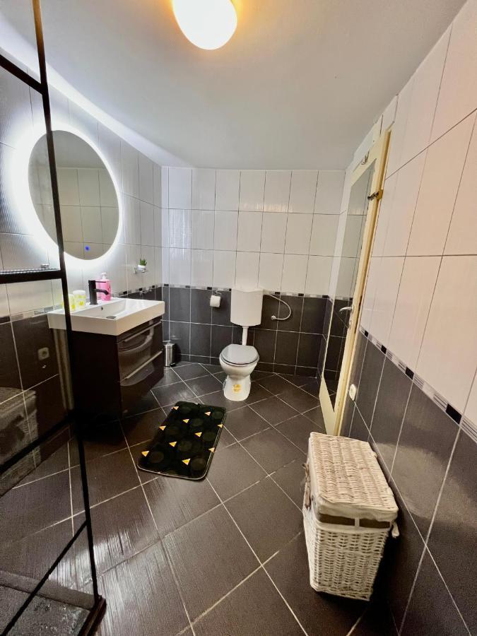 Apartment Nikolina Трогір Екстер'єр фото