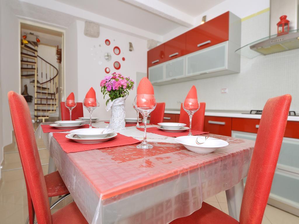 Apartment Nikolina Трогір Екстер'єр фото