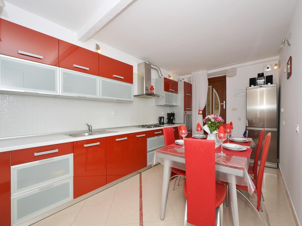Apartment Nikolina Трогір Екстер'єр фото